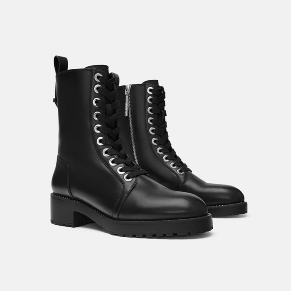 BNWT Zara leather studded biker boots